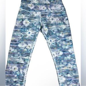 Lululemon High Waisted multicolor Legging